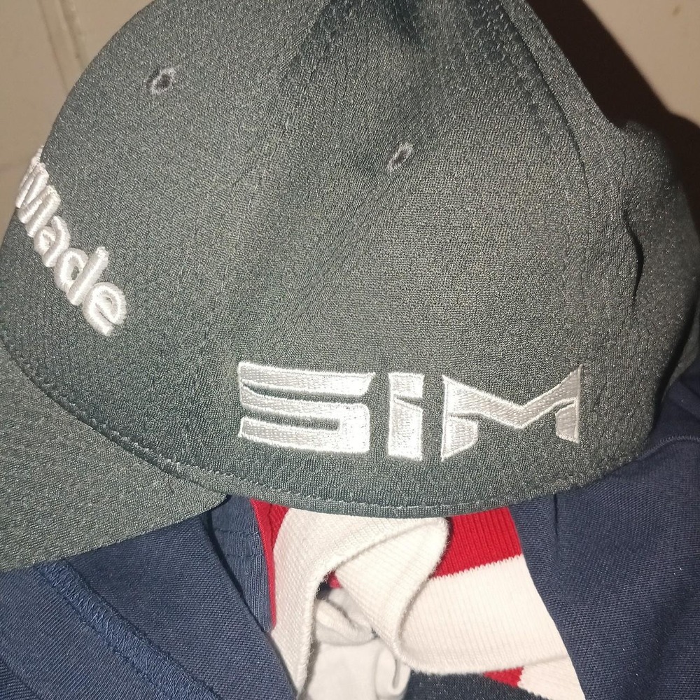 Golf hat - Picture 4 of 8